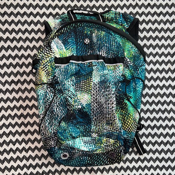 RARE 2016 Seawheeze Mo Money Bali Breeze lululemon Run All Day Backpack 13L main image 9